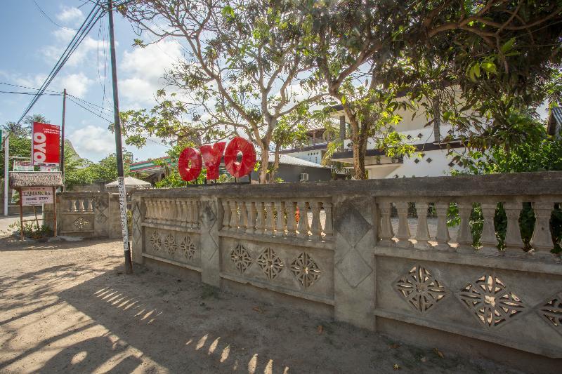 Oyo 1895 Lamancha Homestay Kuta  Exteriör bild